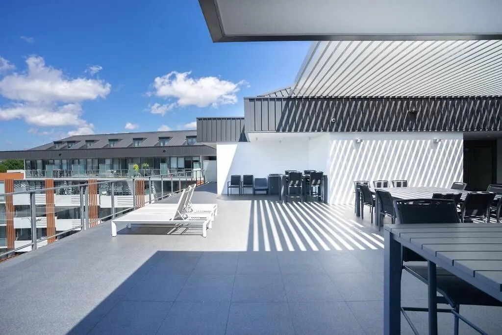 Lux 2 Bed 2 Bath Secure Parking Apartment In The Heart Of Dickson, Canberra